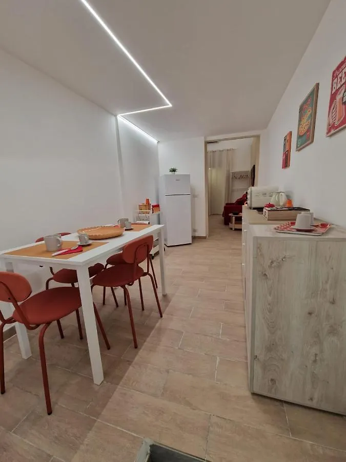 Casa vacanze Villa Red House Aeroporto di Catania Fontana Rossa